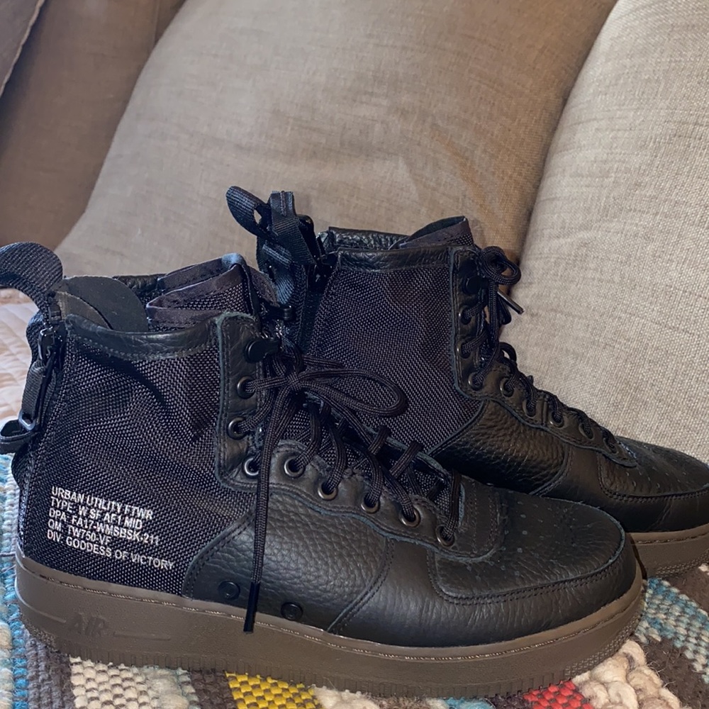 Nike Air Urban utility FTWR goddess of victory 9.5